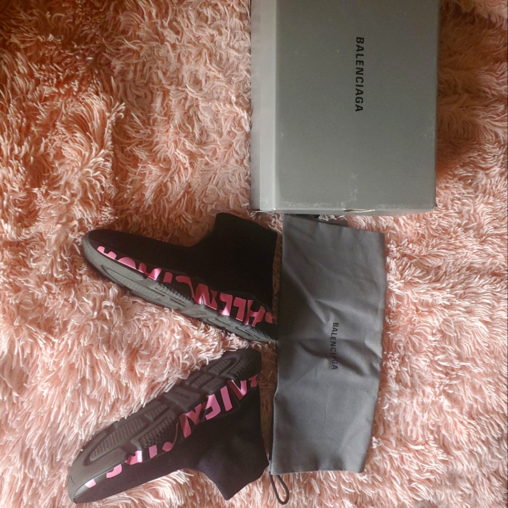 Balenciaga Graffiti Speed black pink shoe